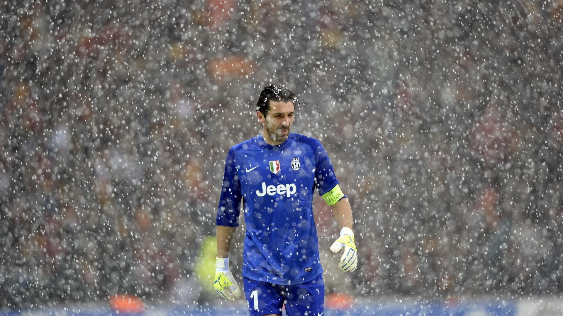 国际热身赛国家队惨败 球迷呼吁战术改革，国家队热身赛进球算不算正式进球